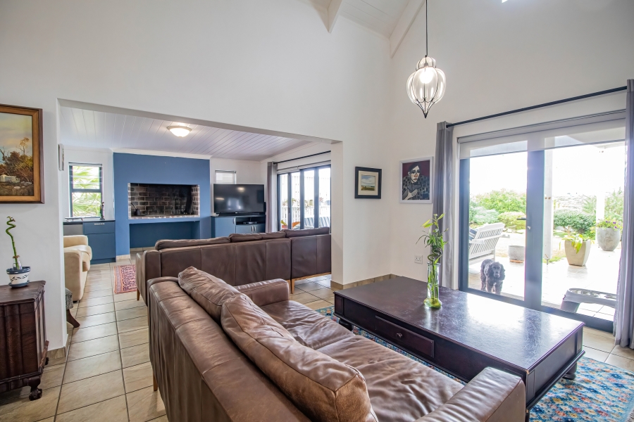 4 Bedroom Property for Sale in Jacobsbaai Western Cape